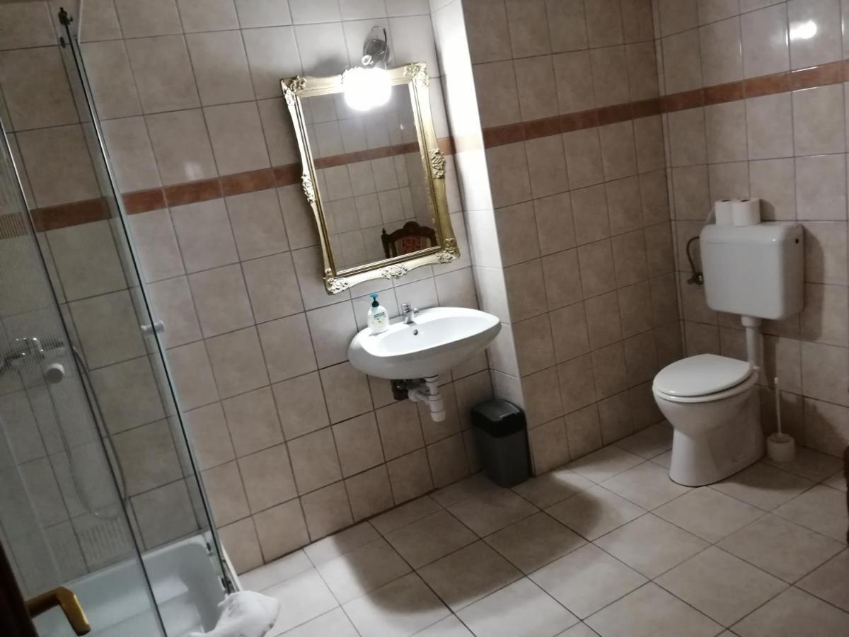 Korona Szallo Sárvár Extérieur photo