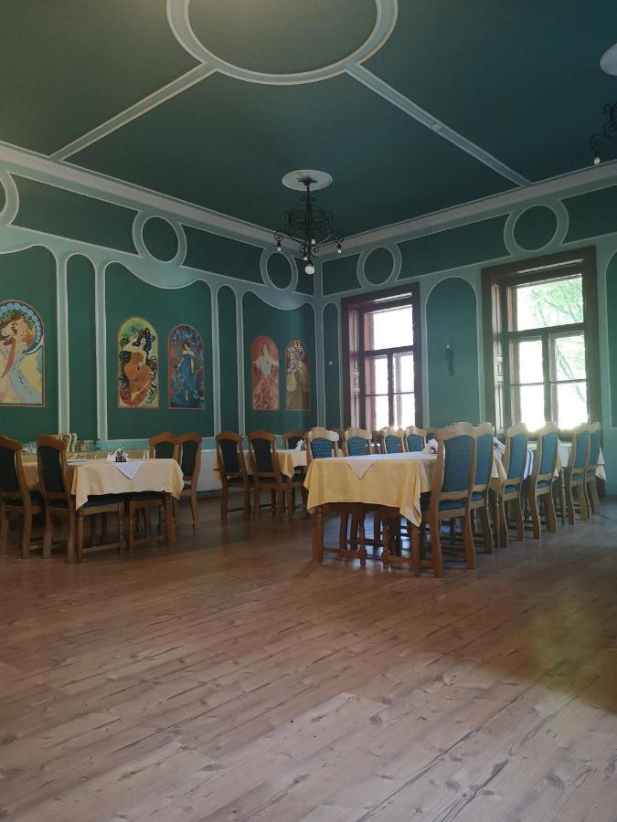 Korona Szallo Sárvár Extérieur photo